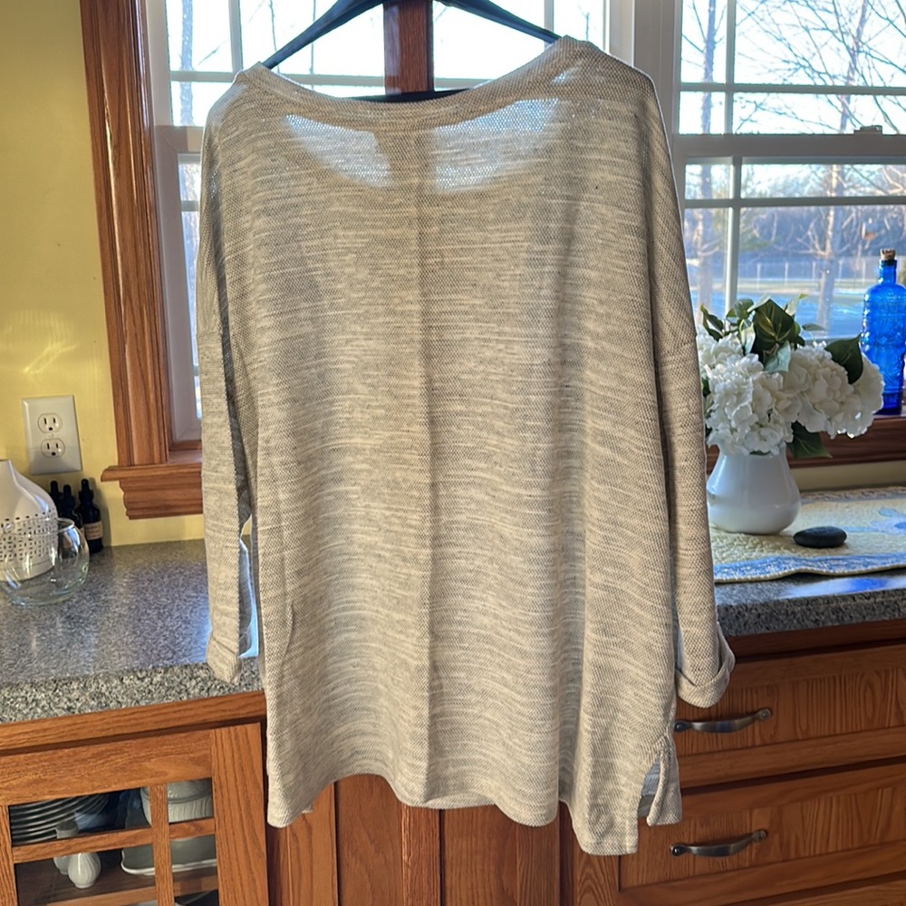 Round neck tunic - Picture 6 of 6